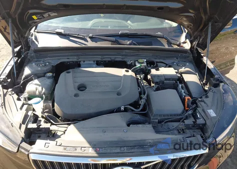 2024 Volvo Xc40 B5 Core Bright Theme z USA, uszkodzony, nr VIN YV4L12UK9R2226859